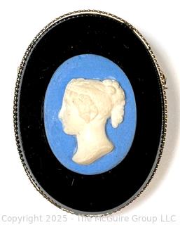 Oval Onyx with Blue Jasperware Cameo Brooch