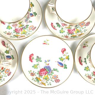 Set of Fine Porcelain Cups and Saucers in Wedgwood Cuckoo Pattern