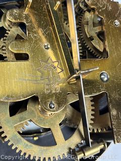 Victorian German Made Junghans Model I-B19 Wall Clock in Working Condition, with Key