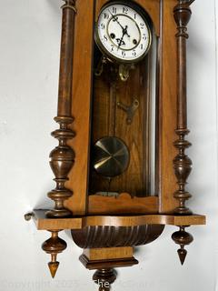 Victorian German Made Junghans Model I-B19 Wall Clock in Working Condition, with Key