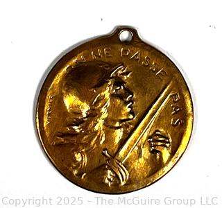 1916 French WWI Battle Of Verdun They Shall Not Pass Medal