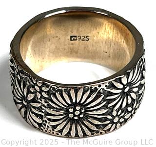 Sterling Silver Band Ring with Flower Relief	