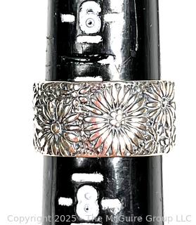 Sterling Silver Band Ring with Flower Relief	