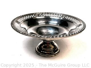 Gruen Weighted Sterling Silver Pierced Edge Pedestal Dish. 131 grams