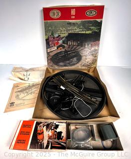 HO Manual Turntable B804 Con-Cor Heljan Model Train Accessory Kit in Box
