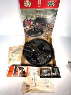 HO Manual Turntable B804 Con-Cor Heljan Model Train Accessory Kit in Box