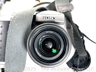 Sony Mavica CD Camera with Accessories in Original Box