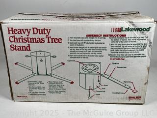Lakewood Heavy Duty Christmas Tree Stand New in Box