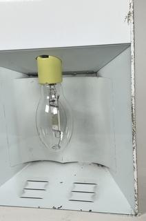 Hydrofarm Sunburst Series Grow Light. 2 of 2 Offered in This Auction