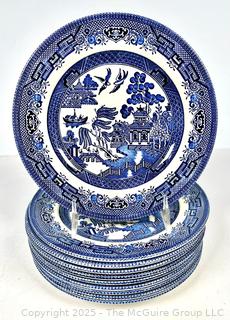 Set of Porcelain Blue Willow Churchill Staffordshire England Transferware Plates