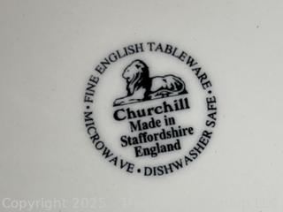 Set of Porcelain Blue Willow Churchill Staffordshire England Transferware Plates