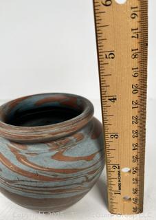 Small Niloak Style Mission Swirl Pottery Bowl Signed and Dated by Artist, 1928