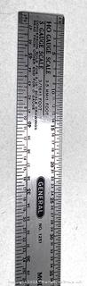 Grouping of H-O Scale Train Tracks