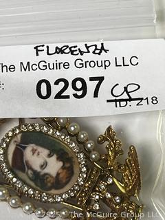 Florenza Pearl Picture Frame Brooch