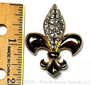 Swarovski Swan Signed Crystal Fleur De Lis Brooch