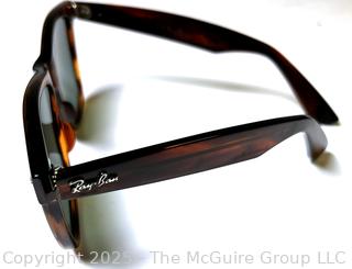 Ray-Ban Wayfarer Sunglasses 