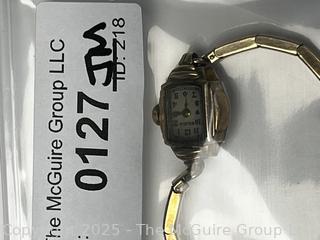 Bulova Gold Tone Ladies Wristwatch 8112863
