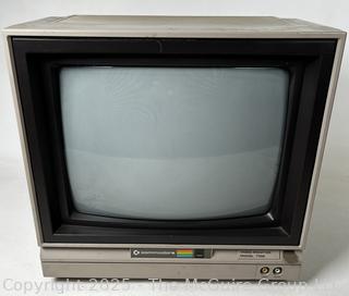 Commodore 1702 Color Video CRT Monitor Computer for Retro Gaming. Powers up but Not Tested with Video Input.