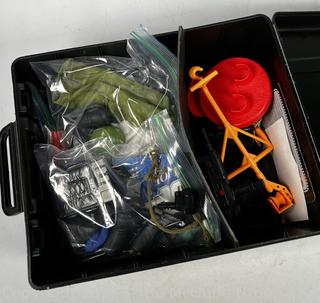 1981 Hasbro GI Joe Battle Figure Collector's Storage Case with Accessories 