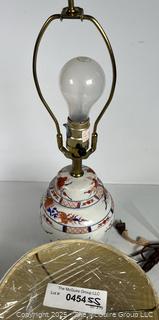 Japanese Imari Porcelain Table Lamp on Wood Base