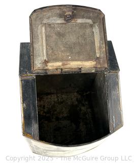 General Store Countertop Pepper Spice Tin 