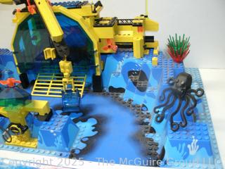 1995 LEGO System 6195 Aquanauts Neptune Discovery Lab, Incomplete