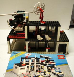 LEGO Town: Police Command Base (6386) 99% Complete