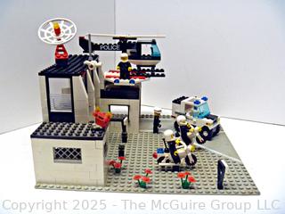 LEGO Town: Police Command Base (6386) 99% Complete