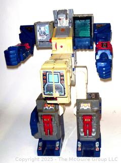 Large Transformer 1986 G1 Fortress Maximus Cerebros Cog Toy. 22" tall (incomplete)
