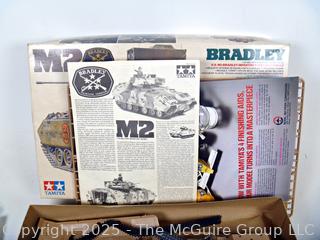 Tamyia Model Kit Bradley M2, New in Box. Toy
