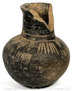Small Pre-Columbian Mayan Mesoamerican Black Clay Chavin Pot with Engraved Decoration.  3" tall