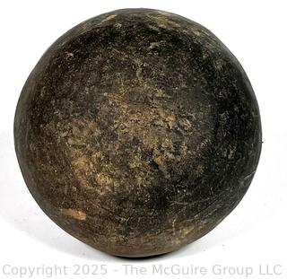 Small Pre-Columbian Mayan Mesoamerican Black Clay Chavin Pot with Engraved Decoration.  3" tall