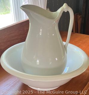 White Ceramic Wash Basin and Pitcher(WAS 27)

<br>

<br><br>

Removal: Sat (Nov 8) & Sun (Nov 9) 11-3pm, 56 Scotch Hill Rd., Cambridge NY 12816 