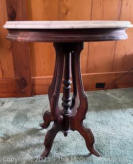 Victorian 19th C Beveled Oval Marble Top Parlor Table<br>

<br><br>

Removal: Sat (Nov 8) & Sun (Nov 9) 11-3pm, 56 Scotch Hill Rd., Cambridge NY 12816 