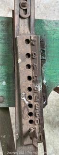 Antique Sears & Roebuck Double Hopper Wheelbarrow Grass Seeder<br>

<br><br>

Removal Options:<br><br> Sat (Nov 8) & Sun (Nov 9) 11-3pm, 56 Scotch Hill Rd., Cambridge NY 12816<br><br>

