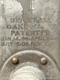 Landers Frary & Clark Antique Universal #1 Cake Maker Hand Mixer<br>

<br><br>

Removal Options:<br><br> Sat (Nov 8) & Sun (Nov 9) 11-3pm, 56 Scotch Hill Rd., Cambridge NY 12816<br><br>

Sat (Nov 15) 12-2pm, TMG Warehouse, 2800 Juniper St., Fairfax, VA 22031<br><br>

Request Shipping (david@themcguiregroupllc.com)