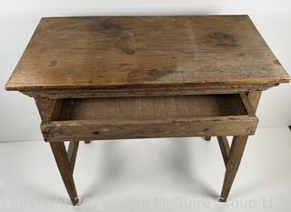 Wooden Single Drawer end table.Measures 12 x 21 x 19"T<br>

<br><br>

Removal Options:<br><br> Sat (Nov 8) & Sun (Nov 9) 11-3pm, 56 Scotch Hill Rd., Cambridge NY 12816<br><br>


