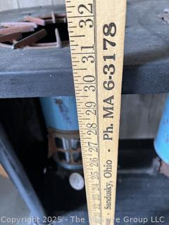 New Perfection 3 Burner Kerosene Summer Cook Stove<br>

<br><br>

Removal Options:<br><br> Sat (Nov 8) & Sun (Nov 9) 11-3pm, 56 Scotch Hill Rd., Cambridge NY 12816<br><br>

