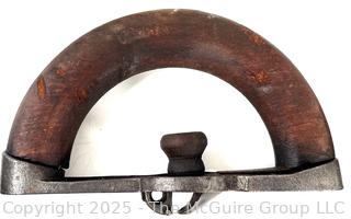 Collection of SAD Irons and Handles<br>

<br><br>

Removal Options:<br><br> Sat (Nov 8) & Sun (Nov 9) 11-3pm, 56 Scotch Hill Rd., Cambridge NY 12816<br><br>

Sat (Nov 15) 12-2pm, TMG Warehouse, 2800 Juniper St., Fairfax, VA 22031<br><br>

Request Shipping (david@themcguiregroupllc.com)