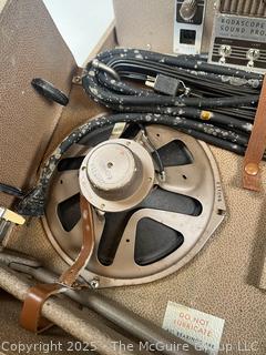 Kodak Kodascope Pageant Sound Projector 16mm Model and Cline-Kodak Royal Magazine Handheld Film Camera<br>

<br><br>

Removal Options:<br><br> Sat (Nov 8) & Sun (Nov 9) 11-3pm, 56 Scotch Hill Rd., Cambridge NY 12816<br><br>

Sat (Nov 15) 12-2pm, TMG Warehouse, 2800 Juniper St., Fairfax, VA 22031<br><br>
