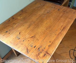 1840's Primitive Pine Work Table w/ Skirt, 42 x 31 x 28" (WAS 456)Tall<br>

<br><br>

Removal Options:<br><br> Sat (Nov 8) & Sun (Nov 9) 11-3pm, 56 Scotch Hill Rd., Cambridge NY 12816<br><br>

