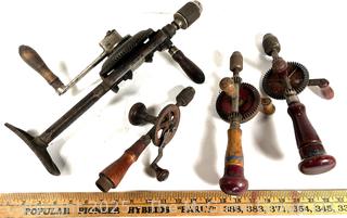 Grouping of Four Hand Drills/Braces<br>

<br><br>

Removal Options:<br><br> Sat (Nov 8) & Sun (Nov 9) 11-3pm, 56 Scotch Hill Rd., Cambridge NY 12816<br><br>

Sat (Nov 15) 12-2pm, TMG Warehouse, 2800 Juniper St., Fairfax, VA 22031<br><br>

Request Shipping (david@themcguiregroupllc.com)