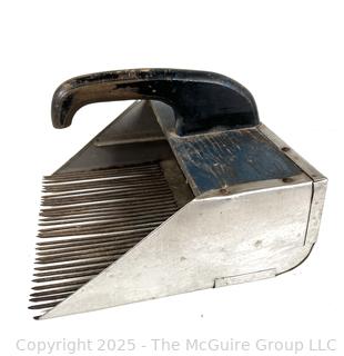 Cranberry Harvesting Rake. Metal<br>

<br><br>

Removal Options:<br><br> Sat (Nov 8) & Sun (Nov 9) 11-3pm, 56 Scotch Hill Rd., Cambridge NY 12816<br><br>

Sat (Nov 15) 12-2pm, TMG Warehouse, 2800 Juniper St., Fairfax, VA 22031<br><br>

Request Shipping (david@themcguiregroupllc.com)