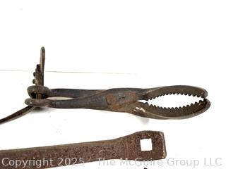 Hand Forged Hardware Including Strap Hinges<br>

<br><br>

Removal Options:<br><br> Sat (Nov 8) & Sun (Nov 9) 11-3pm, 56 Scotch Hill Rd., Cambridge NY 12816<br><br>

Sat (Nov 15) 12-2pm, TMG Warehouse, 2800 Juniper St., Fairfax, VA 22031<br><br>

Request Shipping (david@themcguiregroupllc.com)