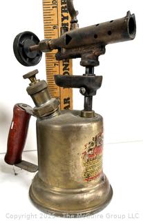 Four (4) Blow Torches and Melting Irons<br>

<br><br>

Removal Options:<br><br> Sat (Nov 8) & Sun (Nov 9) 11-3pm, 56 Scotch Hill Rd., Cambridge NY 12816<br><br>

Sat (Nov 15) 12-2pm, TMG Warehouse, 2800 Juniper St., Fairfax, VA 22031<br><br>

