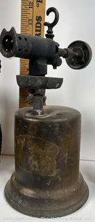 Four (4) Blow Torches and Melting Irons<br>

<br><br>

Removal Options:<br><br> Sat (Nov 8) & Sun (Nov 9) 11-3pm, 56 Scotch Hill Rd., Cambridge NY 12816<br><br>

Sat (Nov 15) 12-2pm, TMG Warehouse, 2800 Juniper St., Fairfax, VA 22031<br><br>

