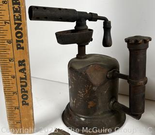 Four (4) Blow Torches and Melting Irons<br>

<br><br>

Removal Options:<br><br> Sat (Nov 8) & Sun (Nov 9) 11-3pm, 56 Scotch Hill Rd., Cambridge NY 12816<br><br>

Sat (Nov 15) 12-2pm, TMG Warehouse, 2800 Juniper St., Fairfax, VA 22031<br><br>

