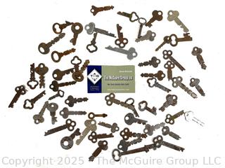 Large Assortment of Flat Steel Keys<br>

<br><br>

Removal Options:<br><br> Sat (Nov 8) & Sun (Nov 9) 11-3pm, 56 Scotch Hill Rd., Cambridge NY 12816<br><br>

Sat (Nov 15) 12-2pm, TMG Warehouse, 2800 Juniper St., Fairfax, VA 22031<br><br>

Request Shipping (david@themcguiregroupllc.com) 