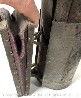 Woodman's Famous Bee-Ware Bee Smoker and Metal Fuel Can w/ Handle<br>

<br><br>

Removal Options:<br><br> Sat (Nov 8) & Sun (Nov 9) 11-3pm, 56 Scotch Hill Rd., Cambridge NY 12816<br><br>

