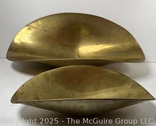 Two (2) Brass Scale Weight Pans<br>

<br><br>

Removal Options:<br><br> Sat (Nov 8) & Sun (Nov 9) 11-3pm, 56 Scotch Hill Rd., Cambridge NY 12816<br><br>

Sat (Nov 15) 12-2pm, TMG Warehouse, 2800 Juniper St., Fairfax, VA 22031<br><br>

Request Shipping (david@themcguiregroupllc.com)
